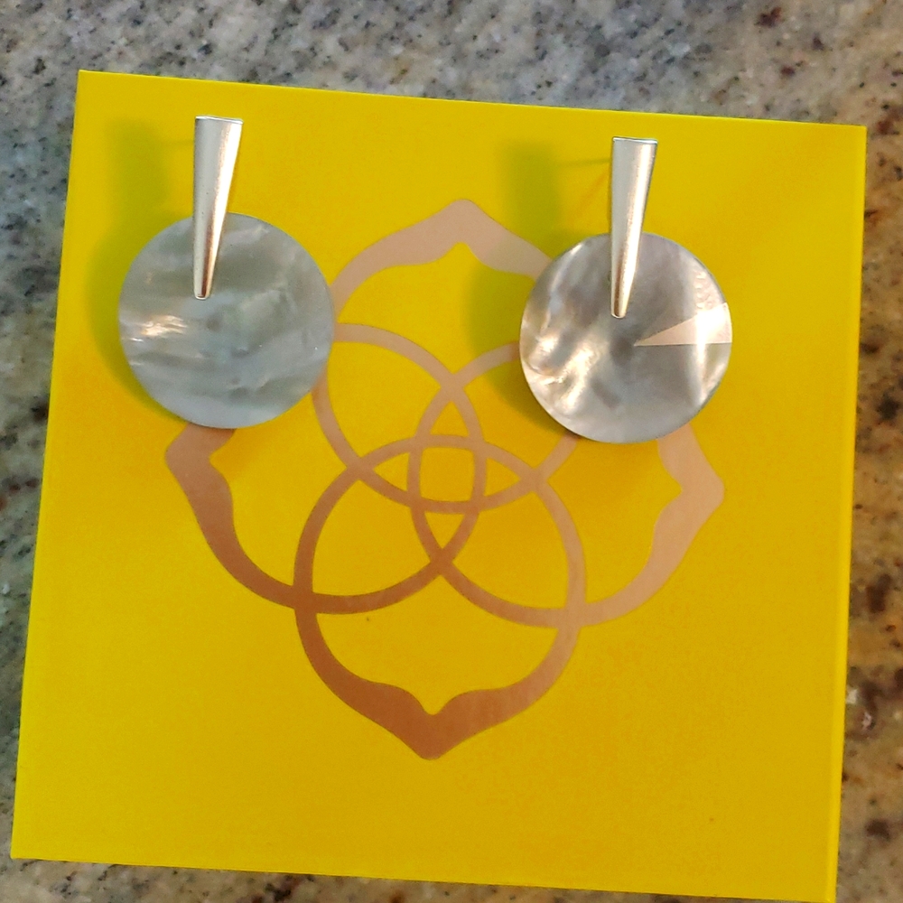Gray kendra scott earrings